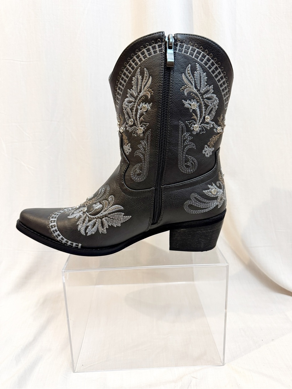 Women’s Charcoal Embroidered Rhinestone Western Cowboy Boots Size 9 - Picture 5 of 6